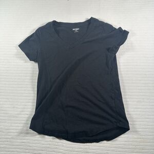Old Navy XS Women’s Black V-Neck Tee Short Sleeve Casual Everyday Basic Shirt